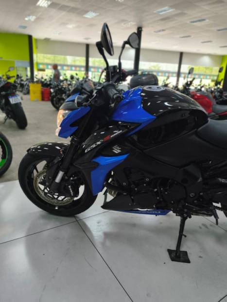 SUZUKI GSX-S 1000 A, Foto 7