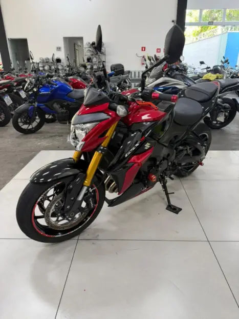 SUZUKI GSX-S 1000 A, Foto 9