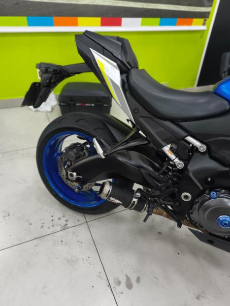 SUZUKI GSX-S 1000 A, Foto 4