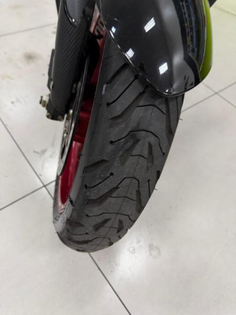 SUZUKI GSX-S 1000 A, Foto 2