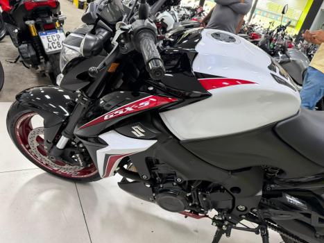 SUZUKI GSX-S 1000 A, Foto 8