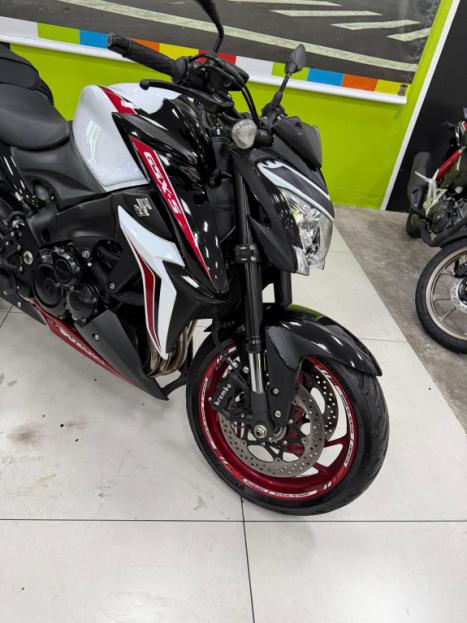 SUZUKI GSX-S 1000 A, Foto 11