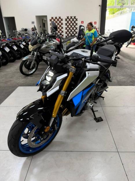 SUZUKI GSX-S 1000 A, Foto 3