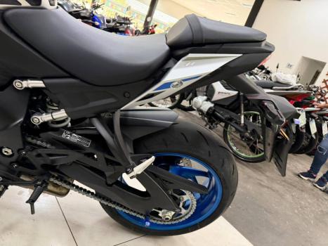 SUZUKI GSX-S 1000 A, Foto 8