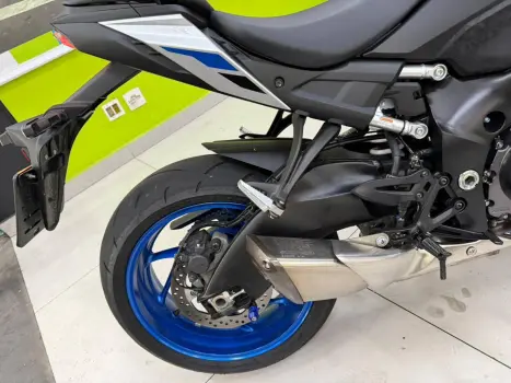 SUZUKI GSX-S 1000 A, Foto 9