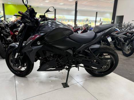 SUZUKI GSX-S 1000 A, Foto 3