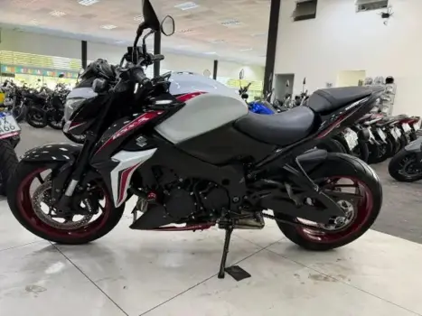 SUZUKI GSX-S 1000 A, Foto 13