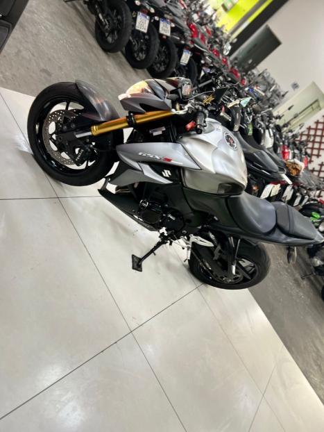 SUZUKI GSX-S 1000 A, Foto 5