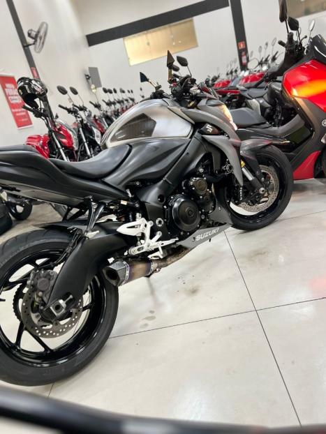 SUZUKI GSX-S 1000 A, Foto 7