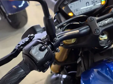 SUZUKI GSX-S 1000 A, Foto 7