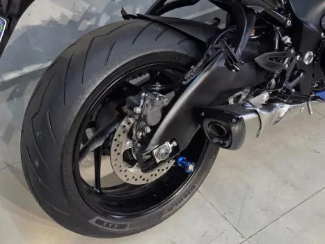 SUZUKI GSX-S 1000 A, Foto 15
