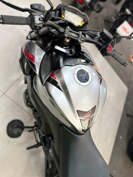 SUZUKI GSX-S 1000 A, Foto 9