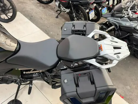 SUZUKI GSX-S 1000 A, Foto 6