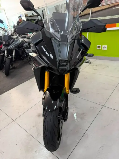 SUZUKI GSX-S 1000 A, Foto 9