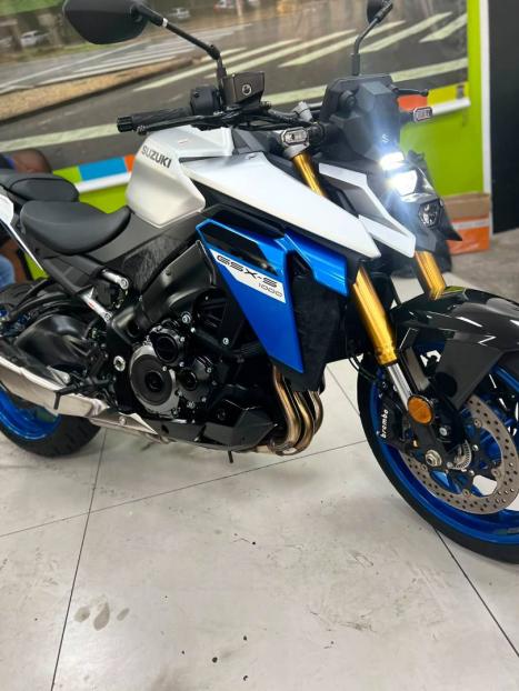 SUZUKI GSX-S 1000 A, Foto 2