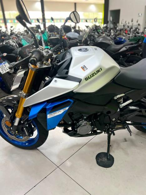 SUZUKI GSX-S 1000 A, Foto 11