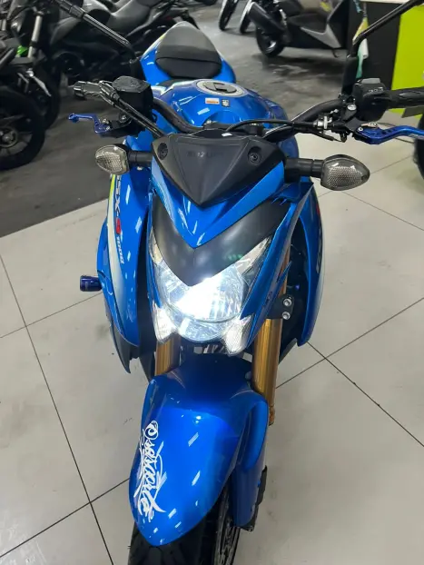 SUZUKI GSX-S 1000 A, Foto 4