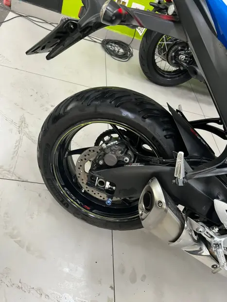 SUZUKI GSX-S 1000 A, Foto 10