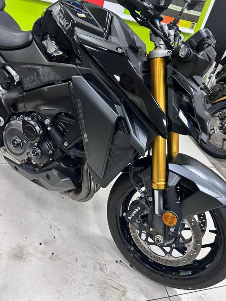 SUZUKI GSX-S 1000 A, Foto 5