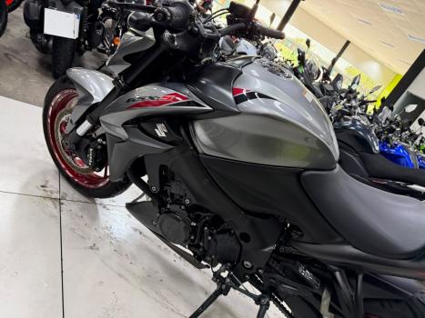 SUZUKI GSX-S 1000 A, Foto 7