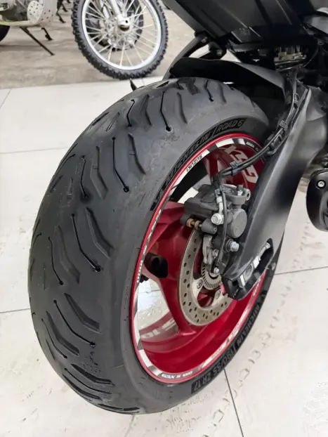 SUZUKI GSX-S 1000 A, Foto 11