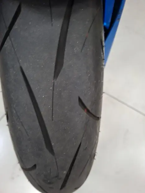 SUZUKI GSX-S 1000 A, Foto 4