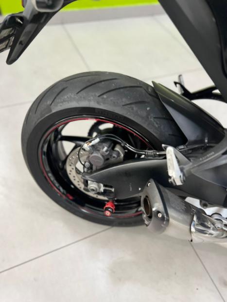 SUZUKI GSX-S 1000 F, Foto 13