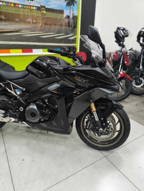SUZUKI GSX-S 1000 GT, Foto 4