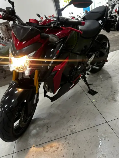 SUZUKI GSX-S 1000 GT, Foto 4