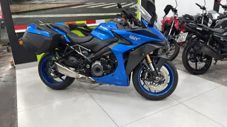 SUZUKI GSX-S 1000 GT, Foto 1