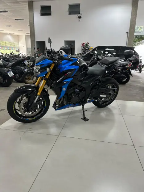 SUZUKI GSX-S 750 ABS, Foto 11
