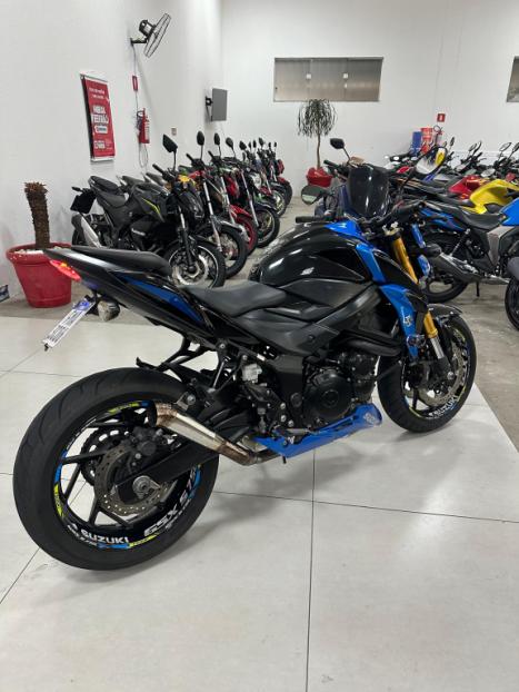 SUZUKI GSX-S 750 ABS, Foto 12