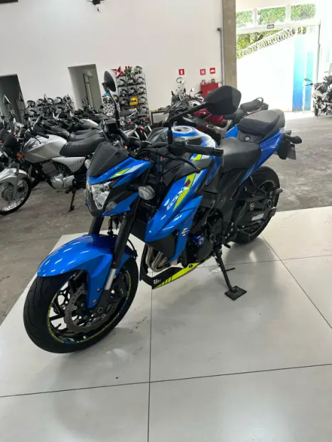 SUZUKI GSX-S 750 ABS, Foto 13