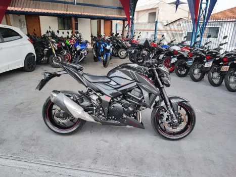 SUZUKI GSX-S 750 ABS, Foto 1