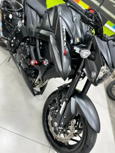 SUZUKI GSX-S 750 ABS, Foto 8 SUZUKI GSX-S 750 ABS, Foto 8