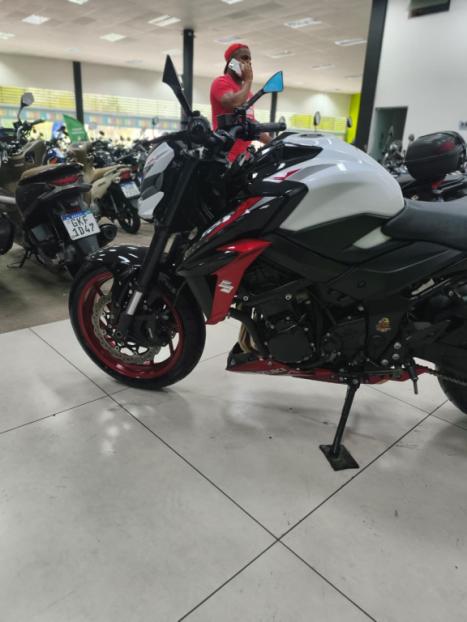 SUZUKI GSX-S 750 ABS, Foto 4 SUZUKI GSX-S 750 ABS, Foto 4