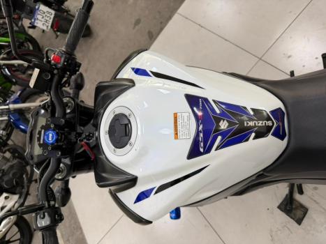 SUZUKI GSX-S 750 ABS, Foto 2