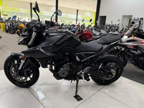 SUZUKI GSX-S 750 ABS, Foto 2