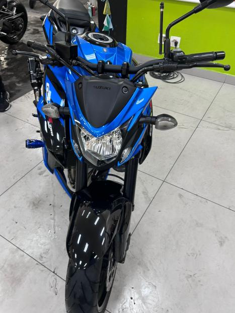 SUZUKI GSX-S 750 ABS, Foto 2