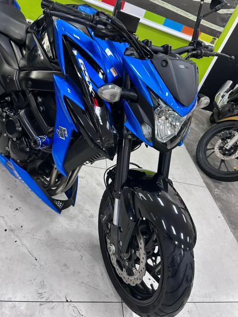 SUZUKI GSX-S 750 ABS, Foto 5