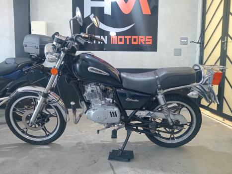 SUZUKI Intruder 125 , Foto 1
