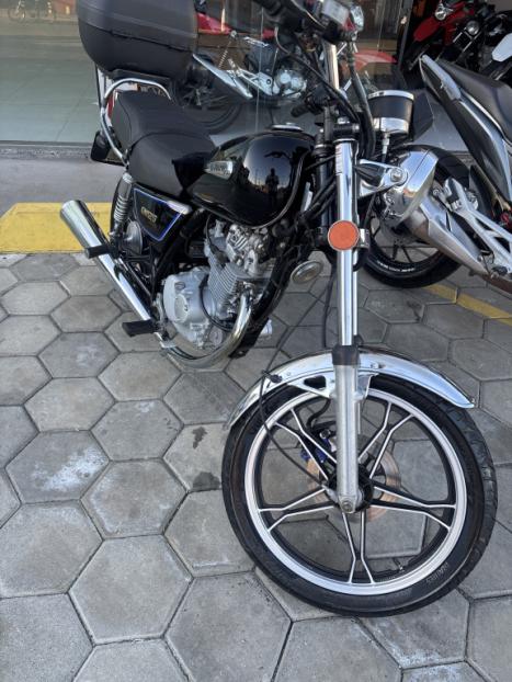 SUZUKI Intruder 125 , Foto 2