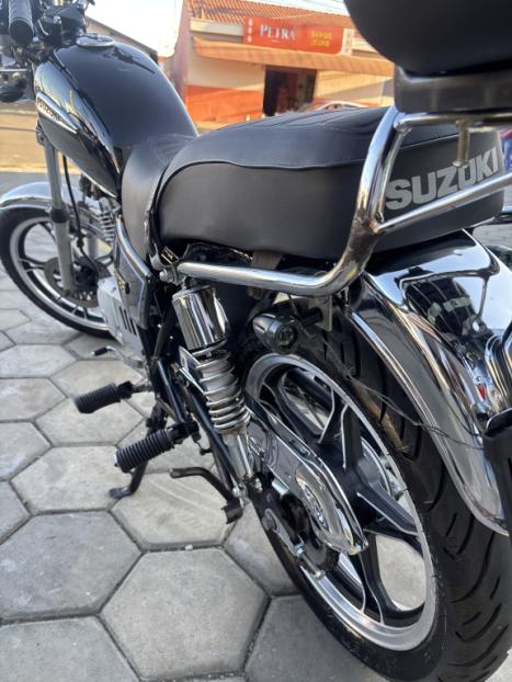 SUZUKI Intruder 125 , Foto 7