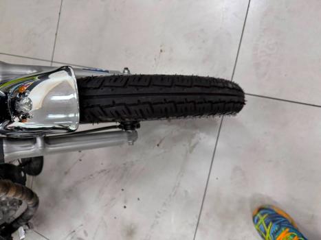 SUZUKI Intruder 125 , Foto 8