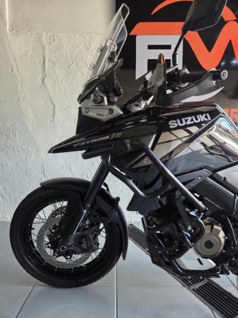 SUZUKI V-Strom 1050 , Foto 3