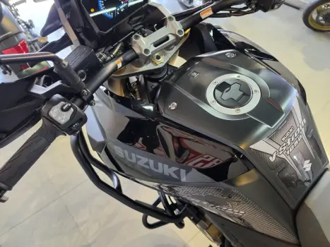 SUZUKI V-Strom 1050 , Foto 10