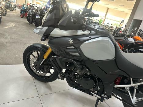 SUZUKI V-Strom DL 1000 , Foto 7
