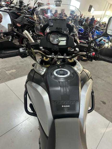 SUZUKI V-Strom DL 1000 , Foto 8