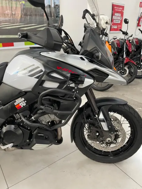 SUZUKI V-Strom DL 1000 , Foto 4 SUZUKI V-Strom DL 1000 , Foto 4