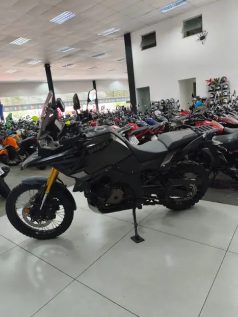 SUZUKI V-Strom DL 1050 , Foto 6
